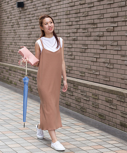 NATURAL BEAUTY BASIC（ナチュラルビューティーベーシック）の「フレームライン長傘（長傘・レディース・ネイビー/ブルー/ピンク・ﾌﾘ-）」の4枚目の写真