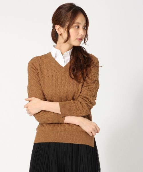 GLOBAL WORK（グローバルワーク）の「【洗えるニット】14ゲージコットンカシミヤケーブルVプルオーバー/719926（ニット/セーター・レディース・ネイビー/ホワイト/ブラウン/グレー・SMALL/LARGE/MEDIUM）」の4枚目の写真