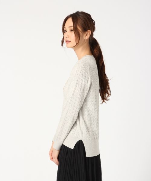 GLOBAL WORK（グローバルワーク）の「【洗えるニット】14ゲージコットンカシミヤケーブルVプルオーバー/719926（ニット/セーター・レディース・ネイビー/ホワイト/ブラウン/グレー・SMALL/LARGE/MEDIUM）」の11枚目の写真