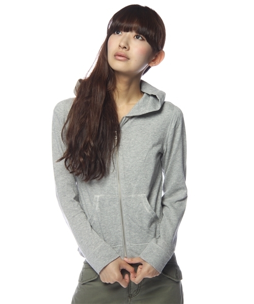 green label relaxing(グリーンレーベルリラクシング)の「GC ラメウラケ パーカー SHORT UV(パーカー・レディース・グレー/ナチュラル/オレンジ/ライトピンク・38/40)」の1枚目の写真
