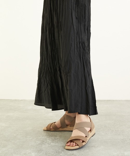 LUGG NAGG(ラグナグ)の「クロスゴムウェッジサンダル【LUGG NAGG SHOES SELECT/ ラグナグシューズセレクト】(サンダル・レディース・ブラック/ベージュ/ライトインディゴブルー/グレー/ダークインディゴブルー/ブラウン系その他/マスタード・23.5/24/24.5/23/24.0cm/23.5cm/23.0cm/24.5cm)」の13枚目の写真