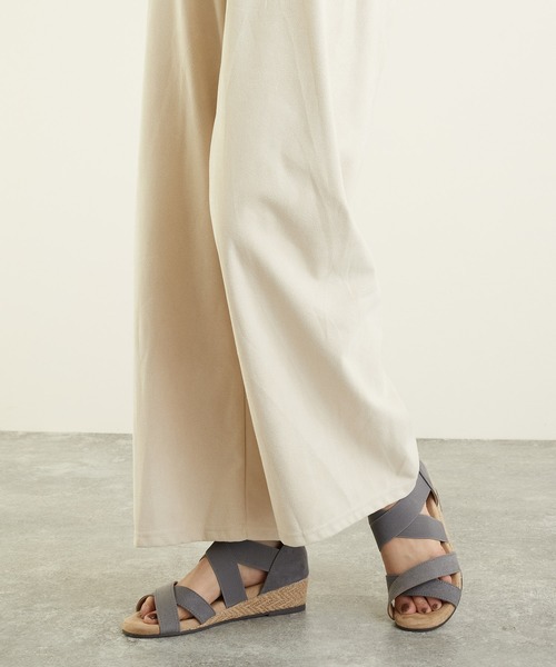 LUGG NAGG(ラグナグ)の「クロスゴムウェッジサンダル【LUGG NAGG SHOES SELECT/ ラグナグシューズセレクト】(サンダル・レディース・ブラック/ベージュ/ライトインディゴブルー/グレー/ダークインディゴブルー/ブラウン系その他/マスタード・23.5/24/24.5/23/24.0cm/23.5cm/23.0cm/24.5cm)」の11枚目の写真