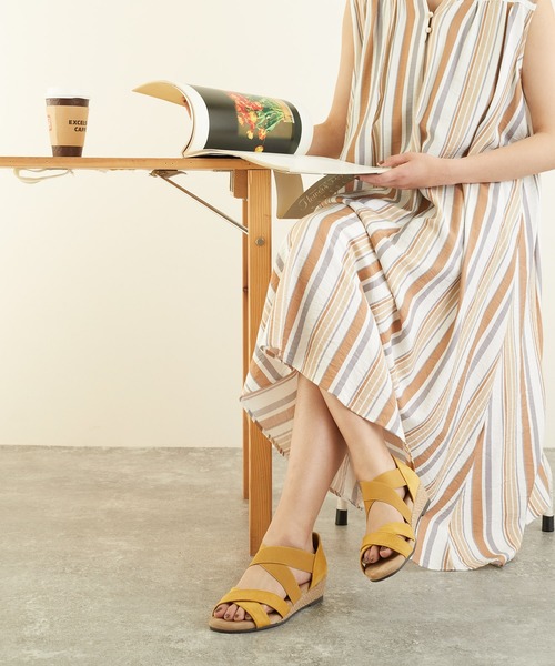 LUGG NAGG(ラグナグ)の「クロスゴムウェッジサンダル【LUGG NAGG SHOES SELECT/ ラグナグシューズセレクト】(サンダル・レディース・ブラック/ベージュ/ライトインディゴブルー/グレー/ダークインディゴブルー/ブラウン系その他/マスタード・23.5/24/24.5/23/24.0cm/23.5cm/23.0cm/24.5cm)」の8枚目の写真