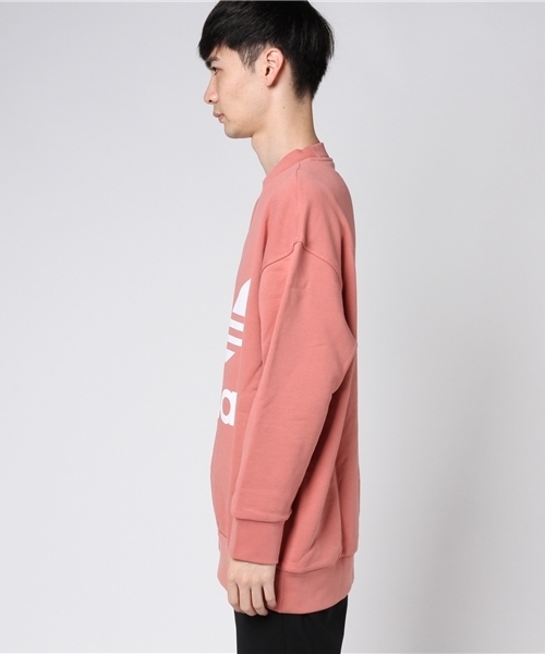 adidas（アディダス）の「オリジナルス クルーネックスウェット [AC CREW]（スウェット・メンズ・ブラック/ピンク/ダークグリーン/オフホワイト・LARGE/MEDIUM/SMALL/X-LARGE/X-SMALL/XX-LARGE/XXX-LARGE）」の5枚目の写真
