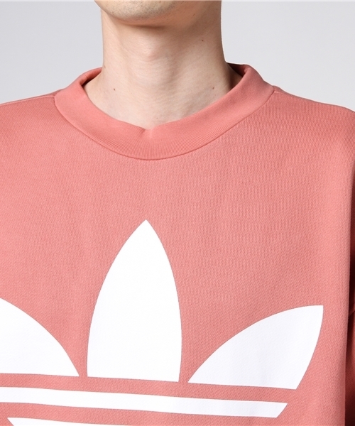 adidas（アディダス）の「オリジナルス クルーネックスウェット [AC CREW]（スウェット・メンズ・ブラック/ピンク/ダークグリーン/オフホワイト・LARGE/MEDIUM/SMALL/X-LARGE/X-SMALL/XX-LARGE/XXX-LARGE）」の7枚目の写真