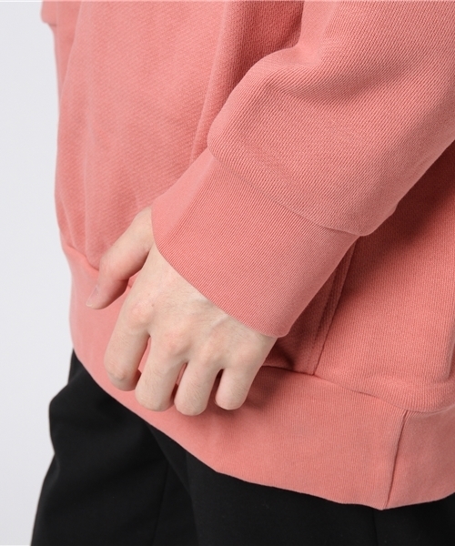 adidas（アディダス）の「オリジナルス クルーネックスウェット [AC CREW]（スウェット・メンズ・ブラック/ピンク/ダークグリーン/オフホワイト・LARGE/MEDIUM/SMALL/X-LARGE/X-SMALL/XX-LARGE/XXX-LARGE）」の8枚目の写真