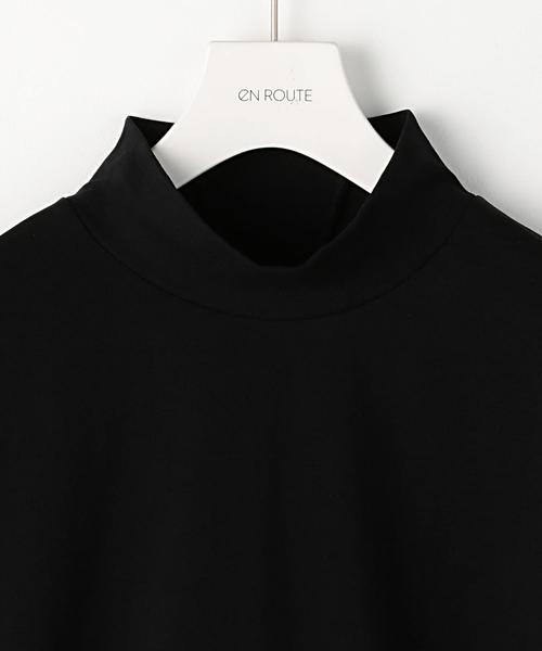 EN ROUTE（アンルート）の「＜EN ROUTE＞モックネック ルーズフィット ロングスリーブT（Tシャツ/カットソー・メンズ・ホワイト/ブラック・3/2/1）」の5枚目の写真