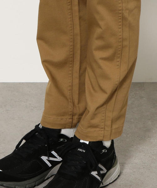 green label relaxing(グリーンレーベルリラクシング)の「SC アーバンスリムフィット チノ パンツ <吸水速乾 / 機能性生地>(チノパンツ・メンズ・グレー/ベージュ/ネイビー/ダークブラウン・L/XXL/M/XXS/S/XS/XL)」の20枚目の写真