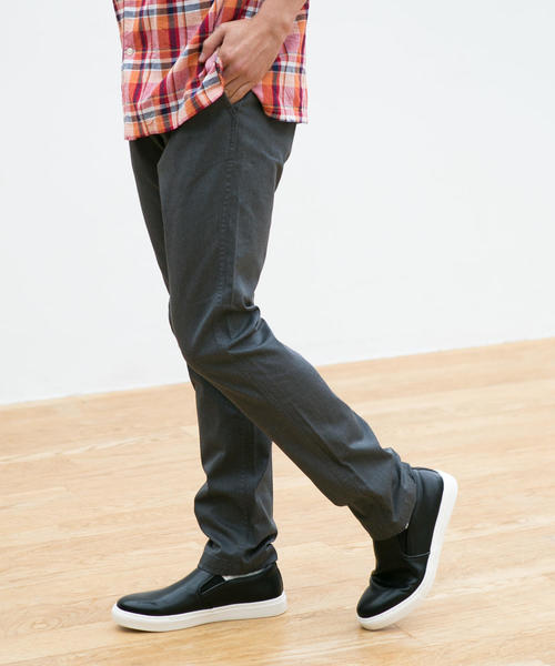 green label relaxing(グリーンレーベルリラクシング)の「SC アーバンスリムフィット チノ パンツ <吸水速乾 / 機能性生地>(チノパンツ・メンズ・グレー/ベージュ/ネイビー/ダークブラウン・L/XXL/M/XXS/S/XS/XL)」の13枚目の写真