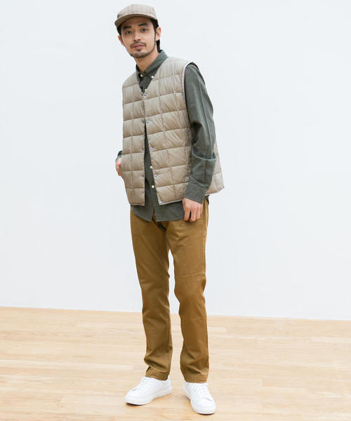 green label relaxing(グリーンレーベルリラクシング)の「SC アーバンスリムフィット チノ パンツ <吸水速乾 / 機能性生地>(チノパンツ・メンズ・グレー/ベージュ/ネイビー/ダークブラウン・L/XXL/M/XXS/S/XS/XL)」の9枚目の写真