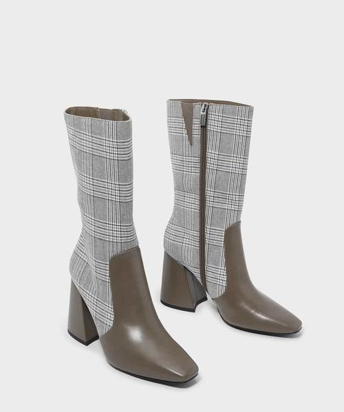 CHARLES & KEITH(チャールズ & キース)の「スクエアトブロックヒールブーツ / SQUARE TOE BLOCK HEEL BOOTS(ブーツ・レディース・ブラック/オリーブ・22.5cm/23cm/23.5cm/24.5cm/25cm)」の7枚目の写真