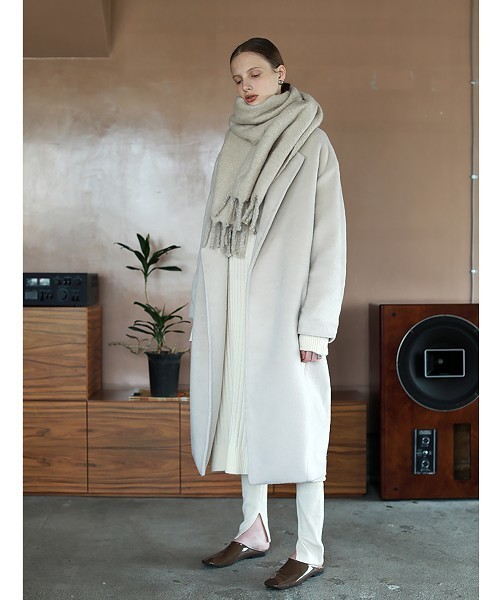 TODAYFUL（トゥデイフル）の「ソフトリブニットドレス（ワンピース・レディース・ベージュ/オフホワイト・36inch/38inch）」の4枚目の写真