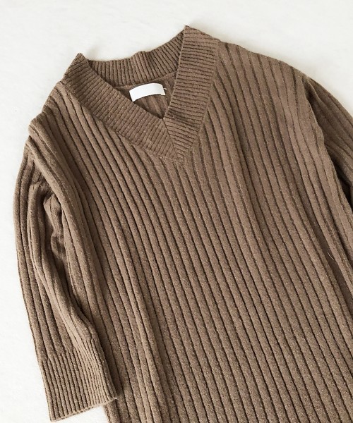 TODAYFUL（トゥデイフル）の「ソフトリブニットドレス（ワンピース・レディース・ベージュ/オフホワイト・36inch/38inch）」の7枚目の写真