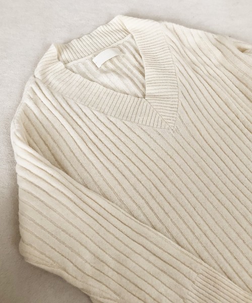 TODAYFUL（トゥデイフル）の「ソフトリブニットドレス（ワンピース・レディース・ベージュ/オフホワイト・36inch/38inch）」の8枚目の写真