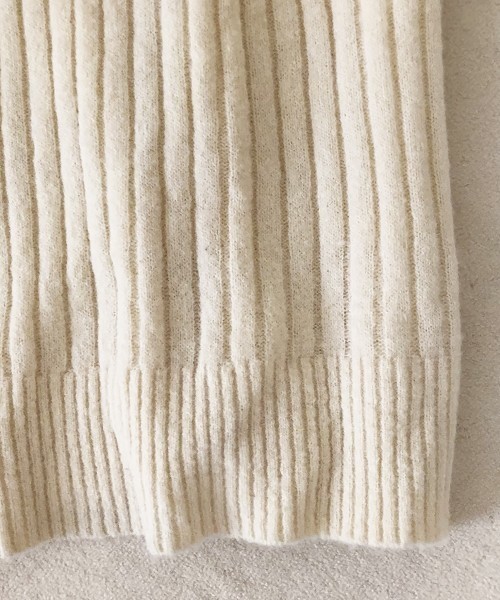 TODAYFUL（トゥデイフル）の「ソフトリブニットドレス（ワンピース・レディース・ベージュ/オフホワイト・36inch/38inch）」の11枚目の写真