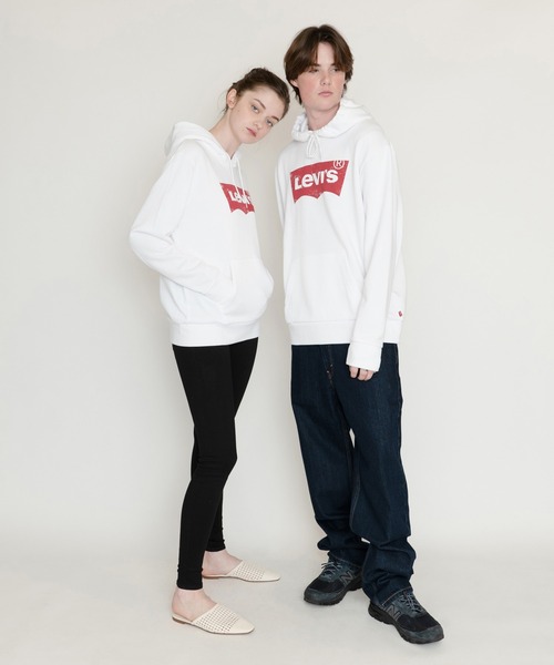 Levi's(リーバイス)の「Levi's/リーバイス グラフィックプルオーバーフーディー(パーカー・メンズ・その他・SMALL/MEDIUM/LARGE/X-SMALL/XX-LARGE/X-LARGE)」の2枚目の写真