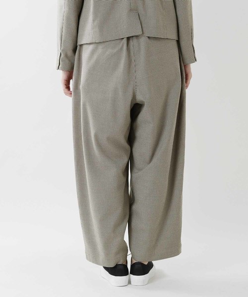 kha:ki(カーキ)の「「KHA:KI / カーキ」アイビーオーバルパンツ(その他パンツ・レディース・ネイビー/グレー/チェック・1/2)」の15枚目の写真