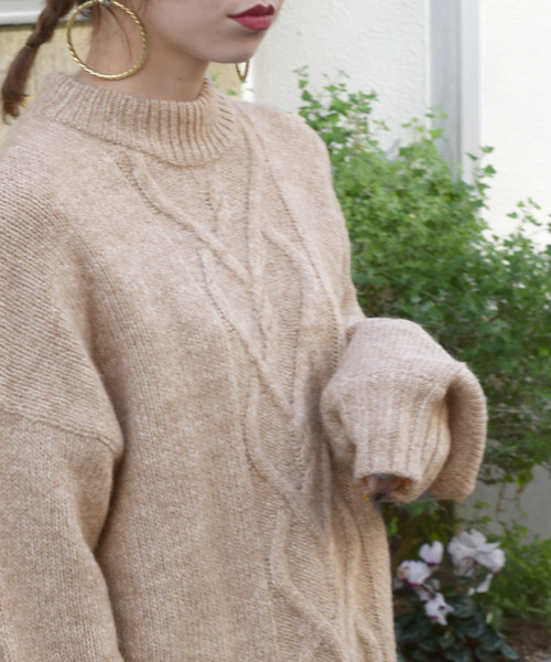 w closet(ダブルクローゼット)の「ケーブル編みハイネックプルオーバー_(ニット/セーター・レディース・レッド/サックスブルー/ベージュ・FREE)」の2枚目の写真