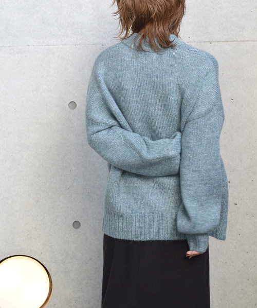 w closet(ダブルクローゼット)の「ケーブル編みハイネックプルオーバー_(ニット/セーター・レディース・レッド/サックスブルー/ベージュ・FREE)」の11枚目の写真