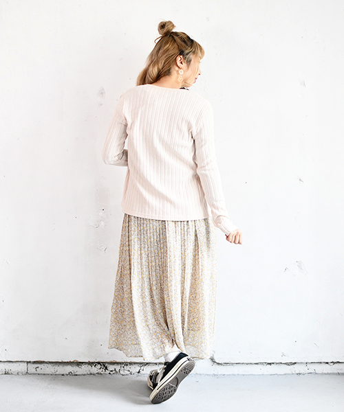 PairPair（ペアペア）の「花柄プリーツスカート（スカート・レディース・ライトブルー/ブラック/アイボリー・FREE）」の5枚目の写真