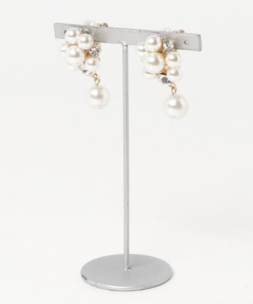 Cupid Heart（キューピッドハート）の「【Cupid Heart】結婚式アクセ アネモネ パールイヤリング（イヤリング・レディース・ベージュ・MEDIUM）」の7枚目の写真