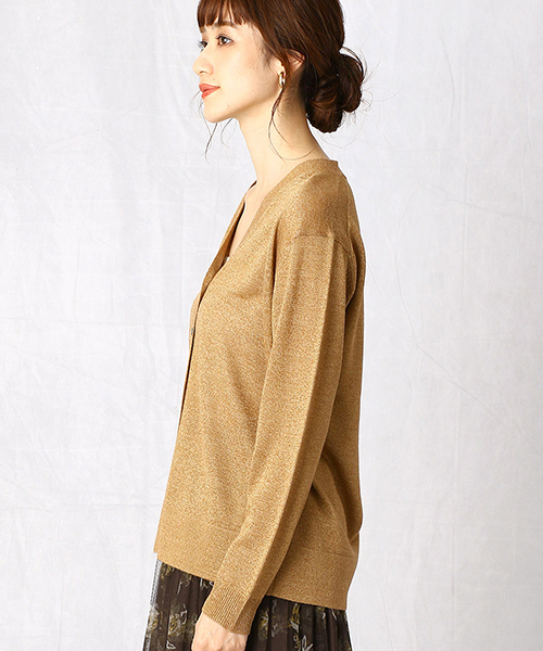 Comme　Ca　Mature（コムサマチュア）の「《ウォッシャブル》Vネック ニットカーディガン（カーディガン/ボレロ・レディース・ライトグレー/ネイビー/キャメル/パープル・FREE）」の8枚目の写真