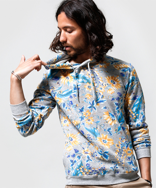 NANO universe(ナノユニバース)の「フローラルプリントプルパーカー(パーカー・メンズ・グレー/ブラック/ボルドー・X-LARGE/SMALL/LARGE/MEDIUM)」の2枚目の写真