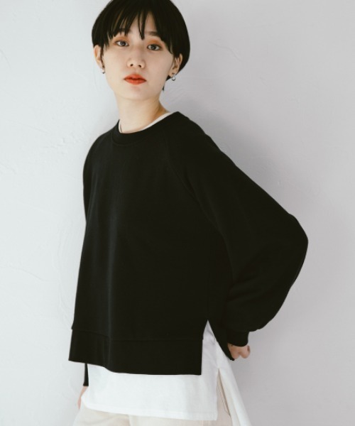 PAGEBOY(ページボーイ)の「effortショートウラケプルオーバー(スウェット・レディース・ブラック/グレー/ラベンダー/グレイッシュベージュ・FREE)」の2枚目の写真