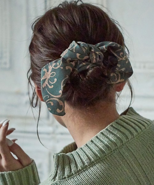 KOBE LETTUCE(コウベレタス)の「長方形スカーフ(バンダナ/スカーフ・レディース・ブラック系その他/ベージュ系その他/グリーン系その他/ホワイト系その他・FREE)」の4枚目の写真