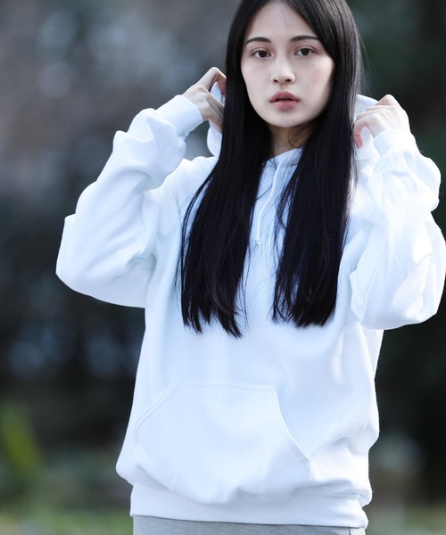 GILDAN(ギルダン)の「GILDAN ギルダン 無地 スウェット ビッグシルエット プルオーバー フーディー パーカー(パーカー・メンズ・ホワイト/チャコールグレー/ブラック/ネイビー/グレー/サンドベージュ/マルーン/ロイヤルブルー/杢グレー/パープル/レッド/オレンジ/ゴールド/ピンク/ミント/ライトグリーン/グリーン系その他/ブルー系その他/インディゴブルー・MEDIUM/LARGE/X-LARGE/SMALL)」の3枚目の写真