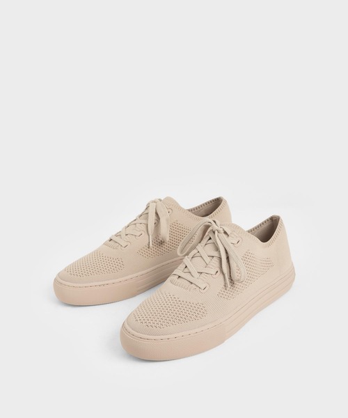 CHARLES & KEITH(チャールズ & キース)の「ニットレースアップ スニーカー / Knitted Lace-Up Sneakers(スニーカー・レディース・ブラック/アイボリー・22.5cm/23cm/23.5cm/24.5cm/25cm/25.5cm)」の8枚目の写真