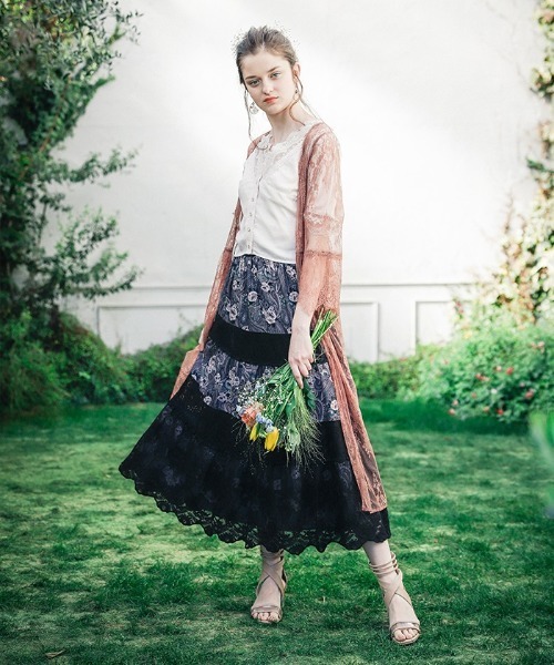 axes femme（アクシーズファム）の「ペイズリー×花柄ロングSK 
