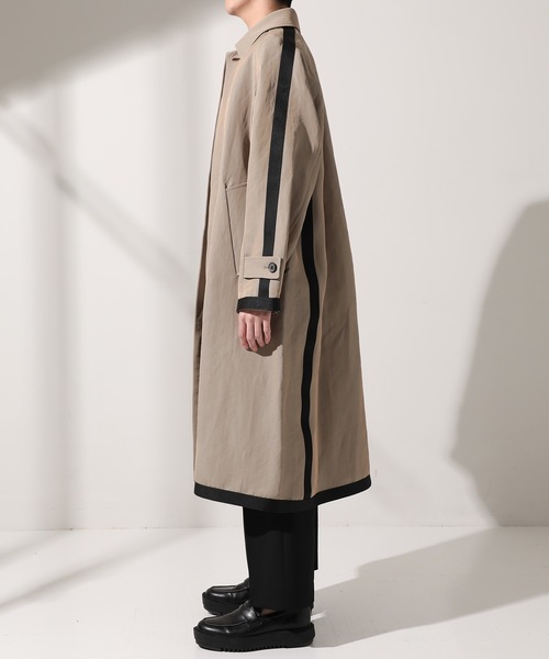 UNITED TOKYO（ユナイテッドトウキョウ）の「ペーパーシャンブレーステンカラー（ステンカラーコート・メンズ・ベージュ・1/3）」の10枚目の写真