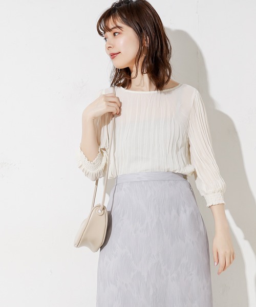 natural couture（ナチュラルクチュール）の「クリンクル加工シアーブラウス（シャツ/ブラウス・レディース・ブラック/オフホワイト/ブルー/ミント/モカ・FREE）」の2枚目の写真