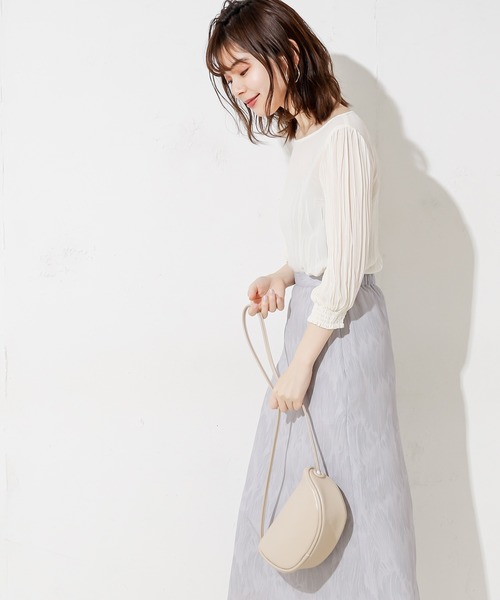 natural couture（ナチュラルクチュール）の「クリンクル加工シアーブラウス（シャツ/ブラウス・レディース・ブラック/オフホワイト/ブルー/ミント/モカ・FREE）」の6枚目の写真