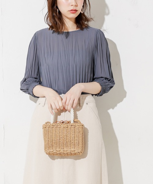 natural couture（ナチュラルクチュール）の「クリンクル加工シアーブラウス（シャツ/ブラウス・レディース・ブラック/オフホワイト/ブルー/ミント/モカ・FREE）」の10枚目の写真