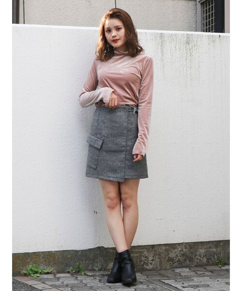 dazzlin（ダズリン）の「サイドリボンポケットミニスカート（スカート・レディース・ブラウン/ブラック/グレー・MEDIUM/SMALL）」の5枚目の写真