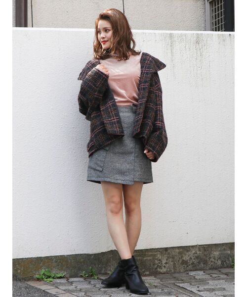 dazzlin（ダズリン）の「サイドリボンポケットミニスカート（スカート・レディース・ブラウン/ブラック/グレー・MEDIUM/SMALL）」の6枚目の写真