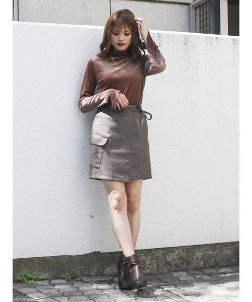 dazzlin（ダズリン）の「サイドリボンポケットミニスカート（スカート・レディース・ブラウン/ブラック/グレー・MEDIUM/SMALL）」の15枚目の写真