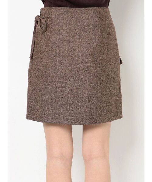 dazzlin（ダズリン）の「サイドリボンポケットミニスカート（スカート・レディース・ブラウン/ブラック/グレー・MEDIUM/SMALL）」の22枚目の写真
