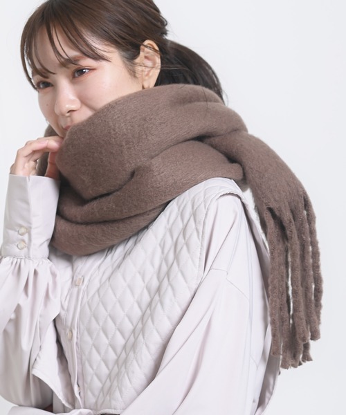 rps（アールピーエス）の「ボリュームマフラー（マフラー・レディース・ブラック/パープル/アイボリー/モカ/ライトカーキ/グレイッシュベージュ/ピンクベージュ/ブラウン/ブルー/ミント/チャコールグレー/グリーン/ライトグレー・M/フリー）」の5枚目の写真