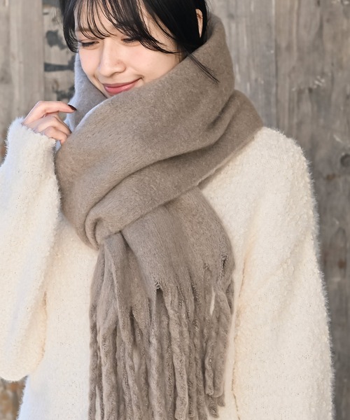 rps（アールピーエス）の「ボリュームマフラー（マフラー・レディース・ブラック/パープル/アイボリー/モカ/ライトカーキ/グレイッシュベージュ/ピンクベージュ/ブラウン/ブルー/ミント/チャコールグレー/グリーン/ライトグレー・M/フリー）」の6枚目の写真