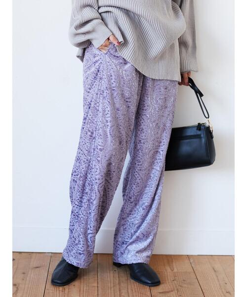 Sugar spoon(シュガースプーン)の「・SUGAR SPOON ペーズリーベロアパンツ*(その他パンツ・レディース・パープル/ネイビー/モカ/ライトカーキ・FREE)」の5枚目の写真