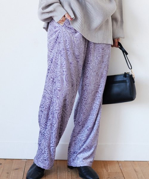 Sugar spoon(シュガースプーン)の「・SUGAR SPOON ペーズリーベロアパンツ*(その他パンツ・レディース・パープル/ネイビー/モカ/ライトカーキ・FREE)」の4枚目の写真