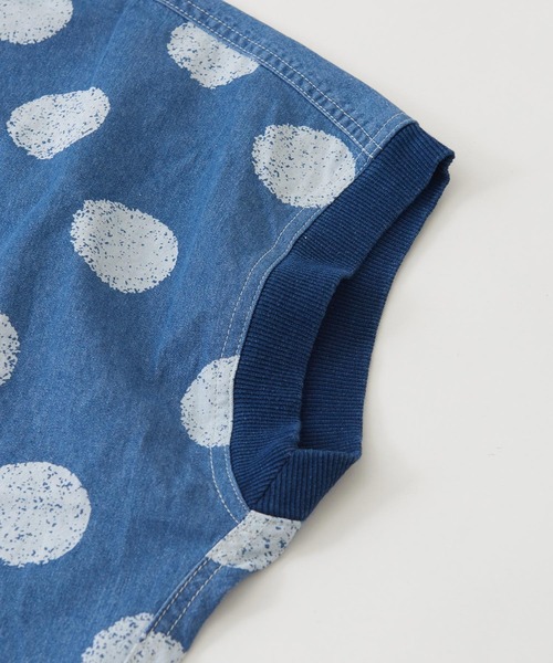 CUBE SUGAR（キューブシュガー）の「抜染ドットプリント デニム リブ袖 ドルマンシャツ（Tシャツ/カットソー・レディース・ライトブルー/インディゴブルー・M）」の17枚目の写真
