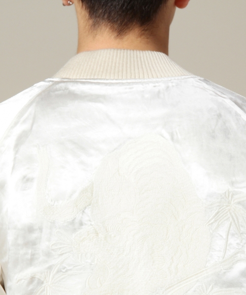 BEAUTY&YOUTH UNITED ARROWS（ビューティーアンドユースユナイテッドアローズ）の「BY サテン×サテン キルティング スカジャン ◆（ブルゾン・メンズ・ホワイト・SMALL/LARGE/MEDIUM）」の6枚目の写真