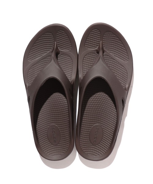 OOFOS(ウーフォス)の「OOFOS/ウーフォス OOriginal リカバー サンダル 2026春夏(サンダル・メンズ・ブラック/ネイビー/ブラウン/モカ/アイボリー/パープル/ベージュ/グレー/ブルー/オリーブ/ピンク/ミント/ブルー系その他・4/8/9/5/7/11/6/10/3/12)」の5枚目の写真