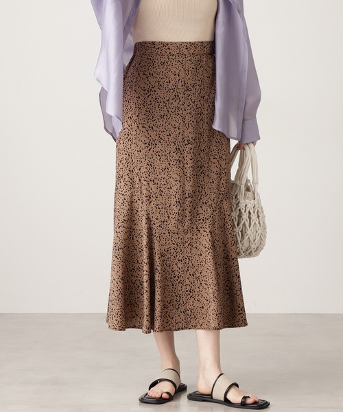 N.（N. Natural Beauty Basic）（エヌエヌナチュラルビューティーベーシック）の「ドットペプラムロングスカート（スカート・レディース・ベージュ系その他/ブラック系その他/ダークカーキ/ホワイト系その他・MEDIUM）」の22枚目の写真