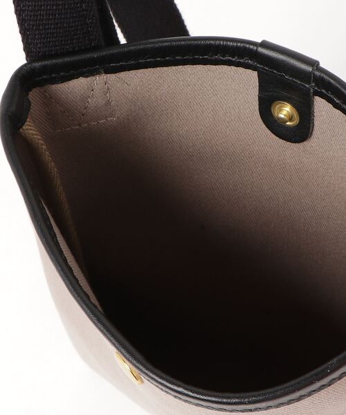 BRADY（ブレディー）の「Brady/ブレディ　NITONELLA MINI（ショルダーバッグ・レディース・グレー/カーキ・FREE）」の5枚目の写真