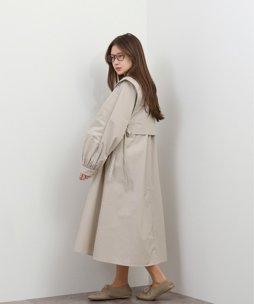 kicuri（キクリ）の「【低身長向けSサイズ】コットン100％で通気性◎ピンタックレイヤードワンピース（ワンピース・レディース・ライトグレー・SMALL/X-SMALL）」の2枚目の写真